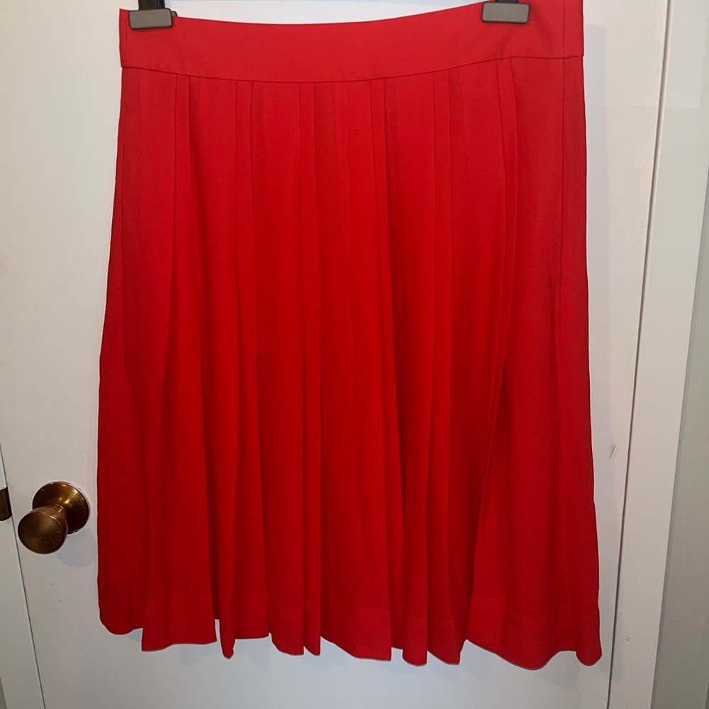 J. Crew Red Woman’s skirt. NWT. Size 12. Beautiful  red pleated skirt❤️